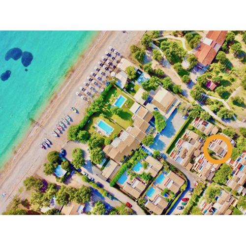 Barbati Beta MiniVilla by DadoVillas