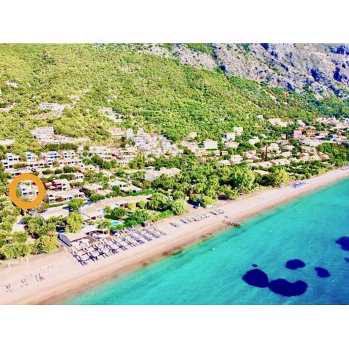 Barbati Gamma MiniVilla by DadoVillas