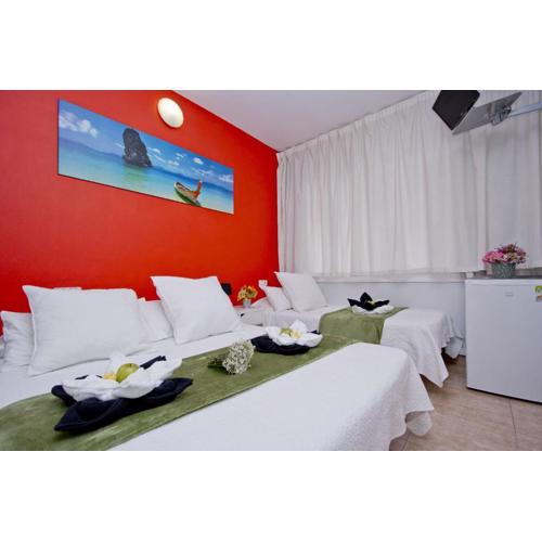 Barcelona City North Hostal