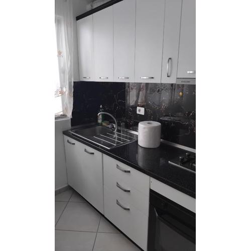Bardha Apartament