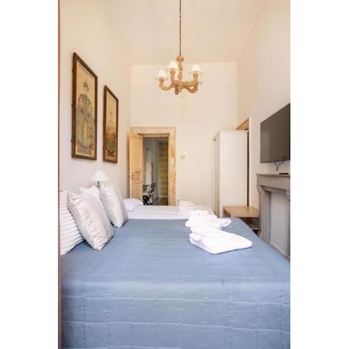Bari LandLord