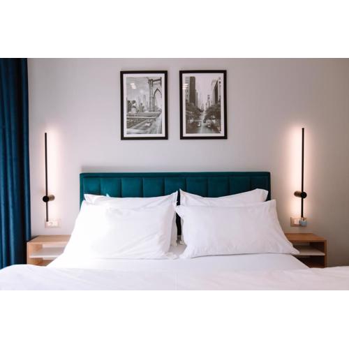 Barrikada Str Modern Apartments - THE NEST