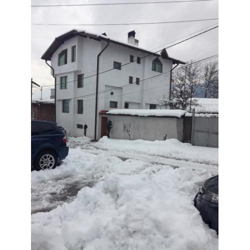 Bayrakova Guest House