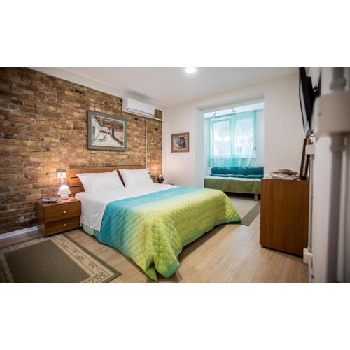 B&B Artistic Tirana