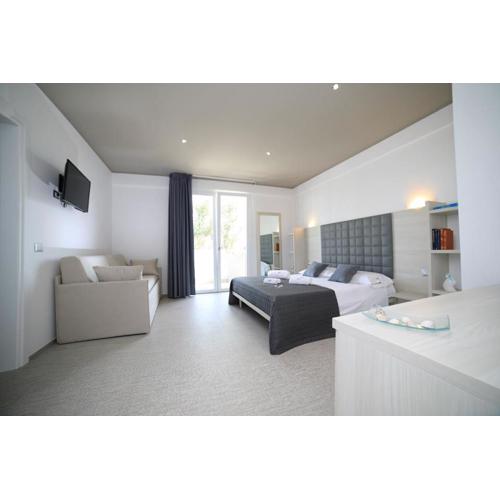 B&B Edonic
