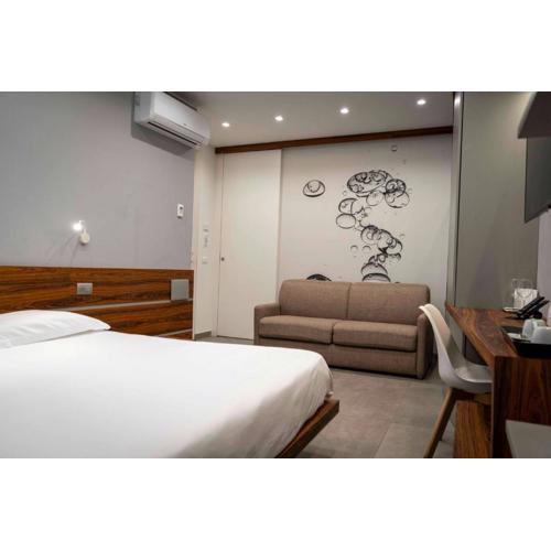 B&B Rakel Home