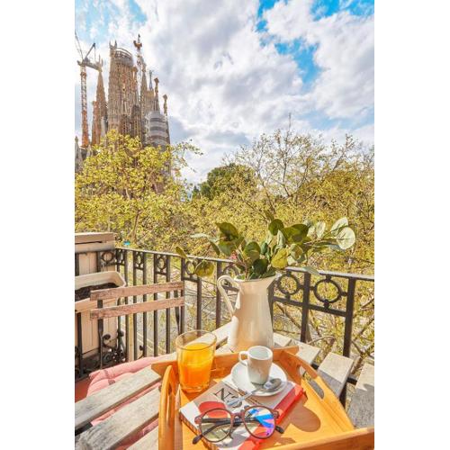 BBarcelona Sagrada Familia Garden Apartment