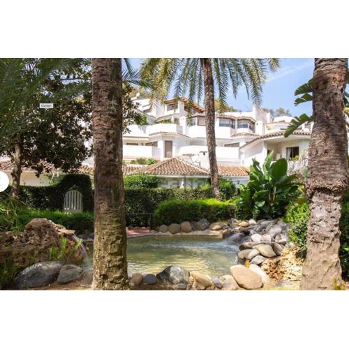 Beach (3mins walk) Apartment. Newly Renovated.