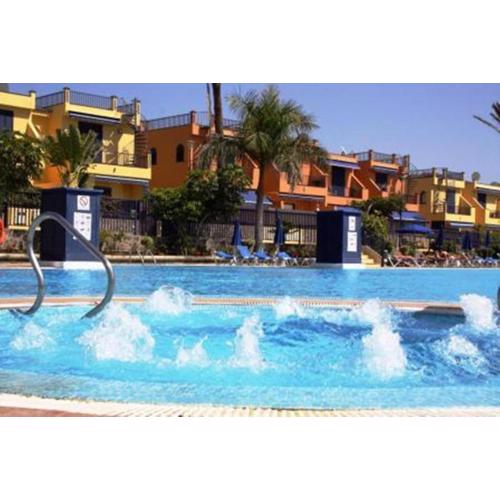 Beach and golf 4 Bedroom Holiday Home