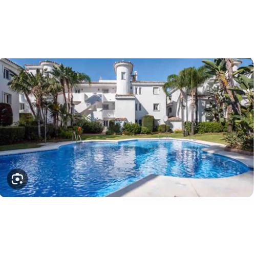 Beach Apartment - Sleeps 6 Pool & Private Terrace