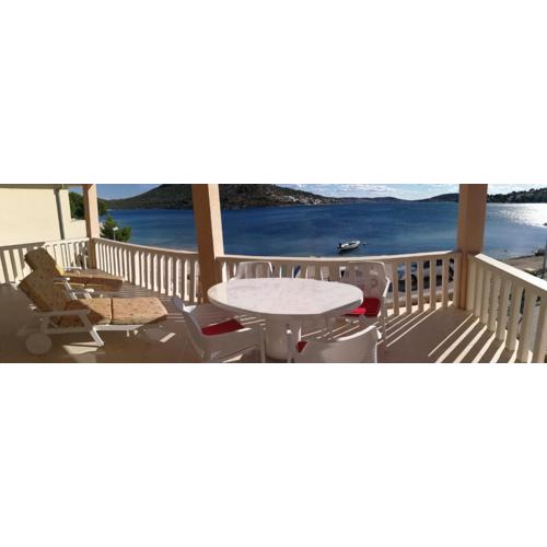 Beach Apartments Rogoznica