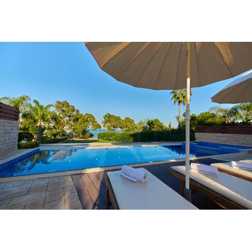Beach Front Bella Vista by Ezoria Villas