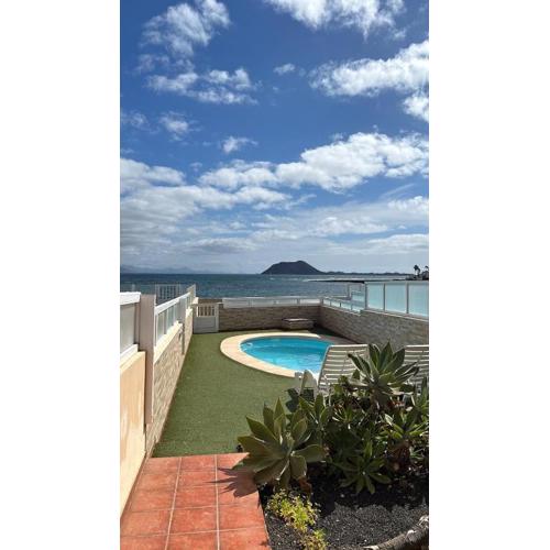 Beach Front Villa VV