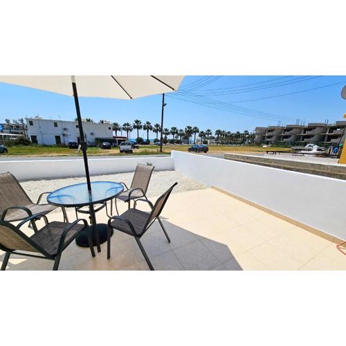 Beach Love BeachFront Apartment