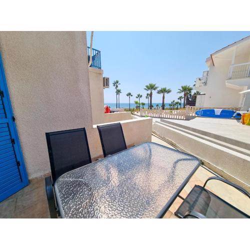 Beach Vibes Beachfront Apartment