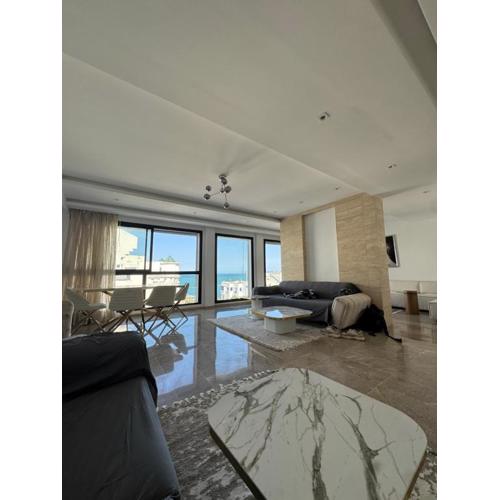 Beach view luxury penthouse in Gammarth