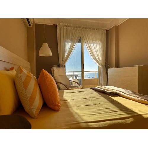 Beach View! Seaside Apartment