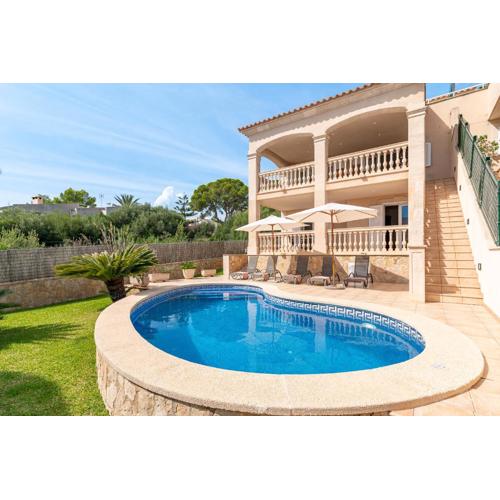 Beach Villa Arran de Mar by Sealand Villas