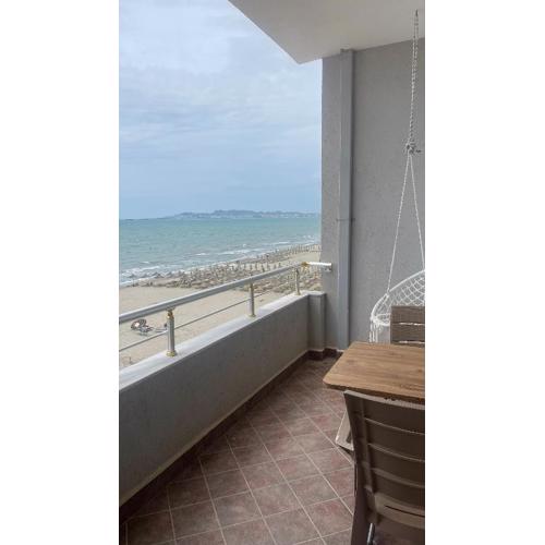 Beachfront Apart