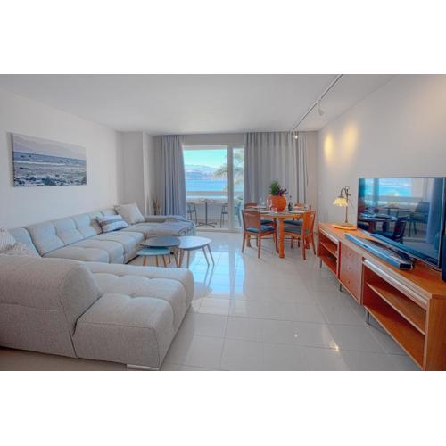 Beachfront apartment in Playa de Las Canteras