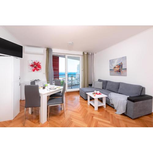 Beachfront Apartment Zeljko