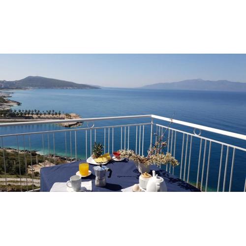Beachfront Luxe Apartment Sarande