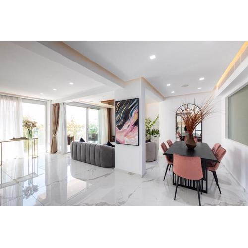 Beachfront Luxury Apartment