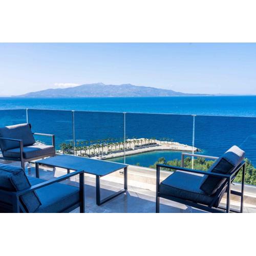 Beachfront luxury Penthouse