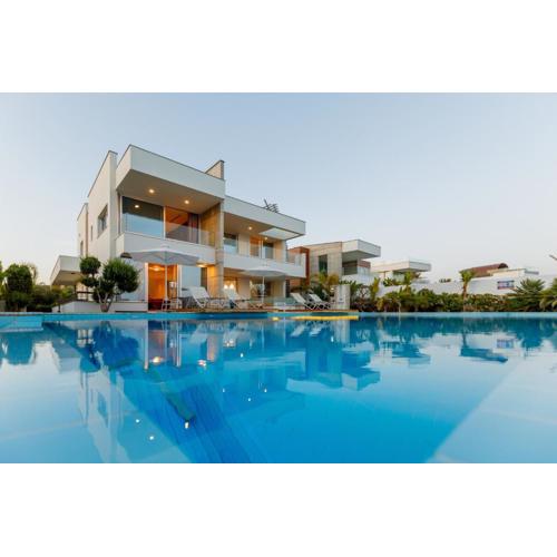 Beachfront Luxury Villa Tranquility