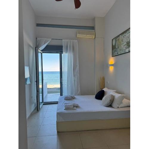 Beachfront Paradise Studio