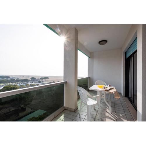 Beachfront residence in Bibione with pool