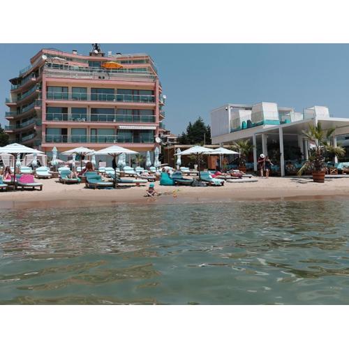 Beachfront Smart Homes by Marty\