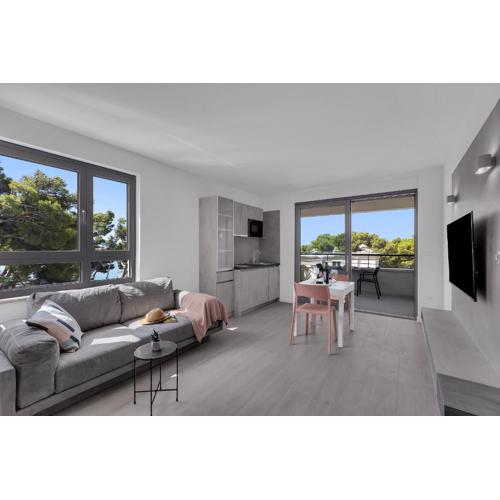 Beachfront Studio Seashell Residence Srzić