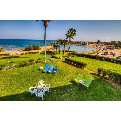 Beachfront Trident