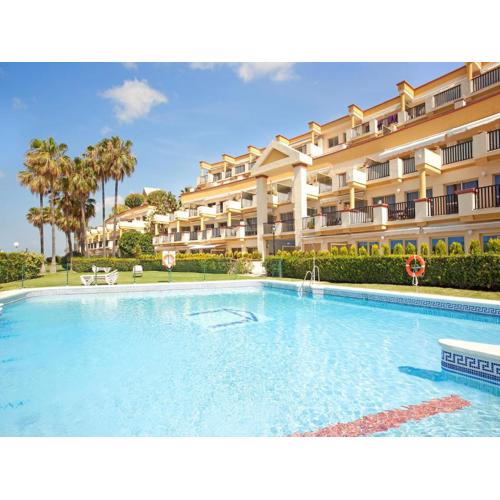 Beachside apartment with shared pool