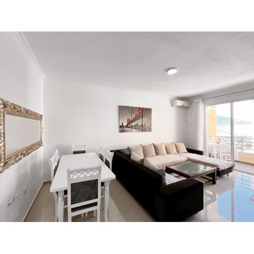 Beachside Bliss Apartment