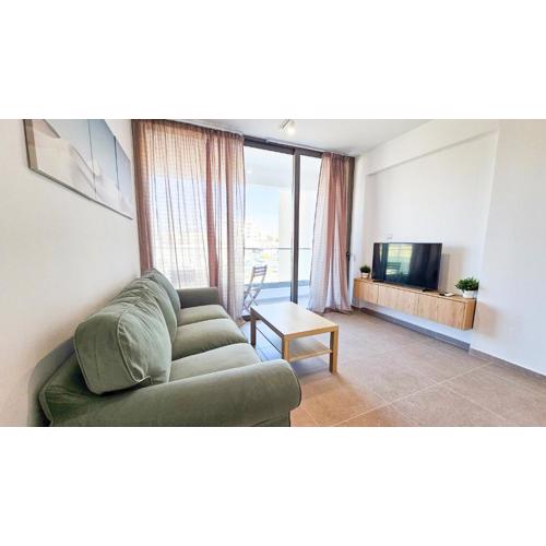 Beachside Breeze Apartment