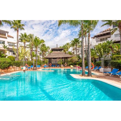 Beachside Luxury 2 bedroom apartment, Puerto Banus