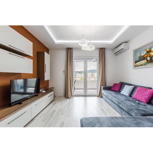 Beachside Modern Apartment