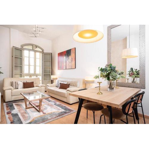 BEATAS CENTRAL Espectacular nueva vivienda en centro Histórico Sinese Design Homes