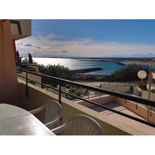 Beau 3P en bord de mer avec piscine et box privatif - FR-1-472A-272