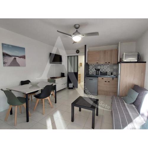 Beau T2 moderne, residence avec piscine - Place de parking