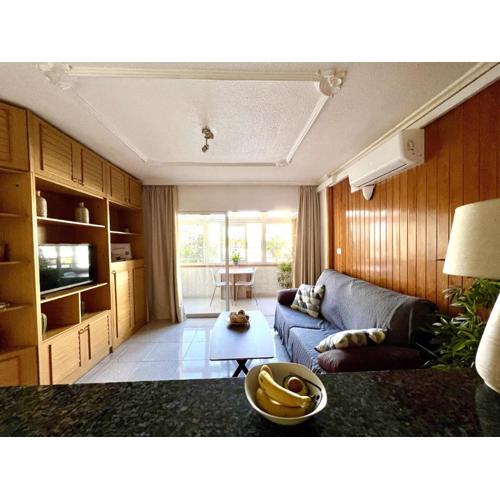 Beautiful 2-Bed Apartment in Maspalomas near Yumbo