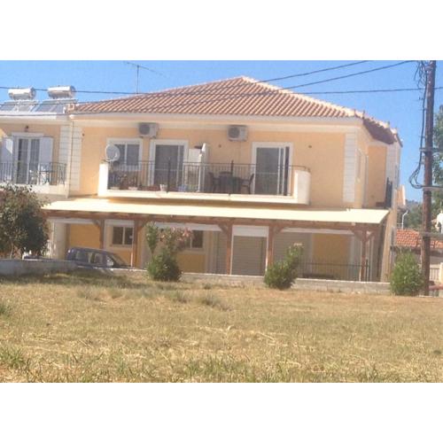 Beautiful 2 bedroom Apartment in Skala sleeps 5