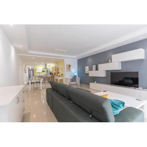 Beautiful 3 -bed apartment in St.Julians