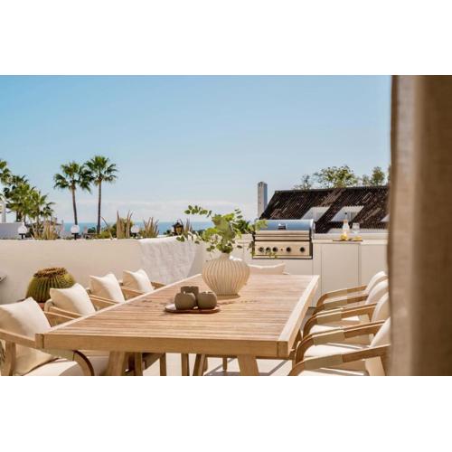 Beautiful 3-Bedroom Apartment in Marbella