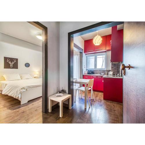Beautiful and cozy studio next to Athens center