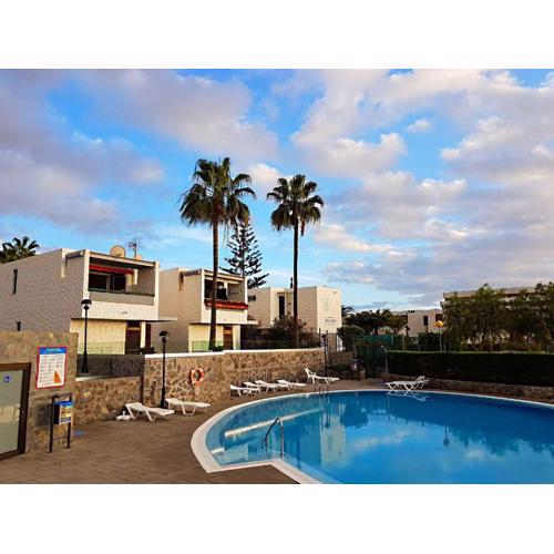 Beautiful Apartment In Apartamerica, Las Americas LA140
