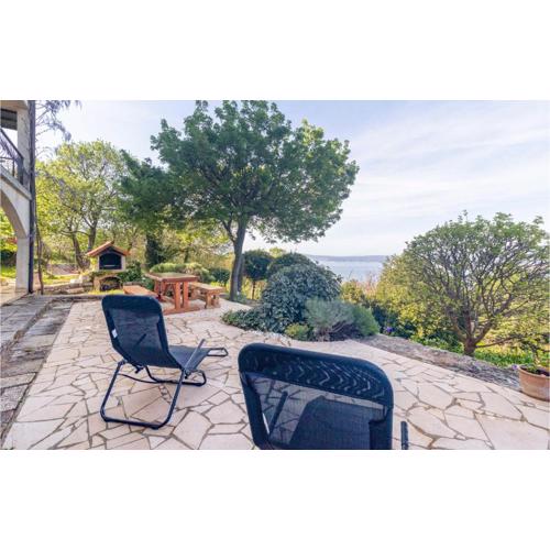 Beautiful Apartment In Crikvenica