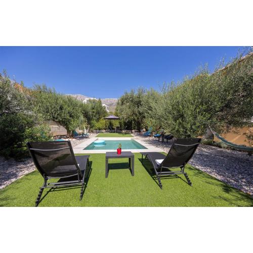 Beautiful Apartment In Kastel Sucurac